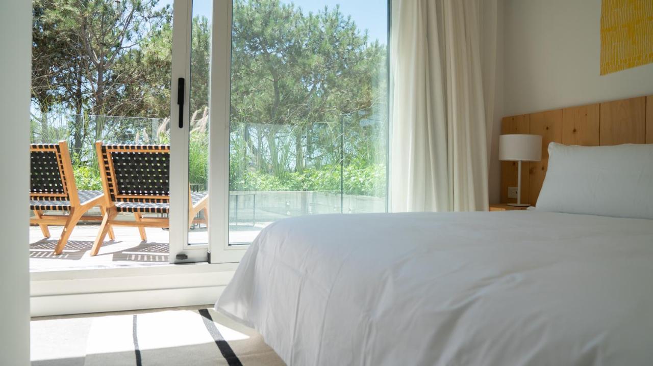 Casagrande Hotel & Beach Club ホセ・イグナシオ エクステリア 写真 A room at the hotel
