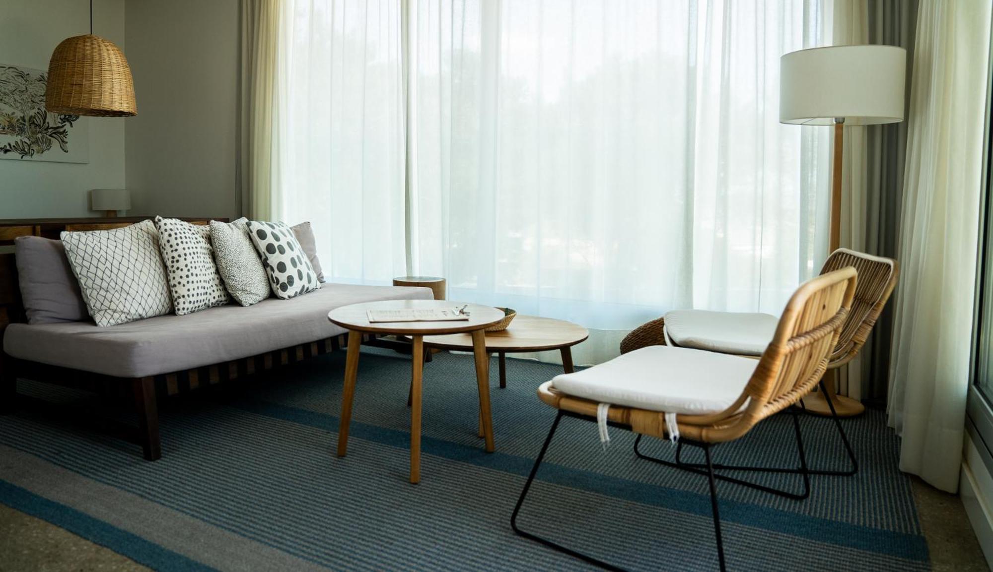 Casagrande Hotel & Beach Club ホセ・イグナシオ エクステリア 写真 A living room at the hotel
